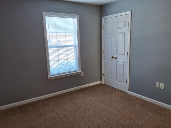 Building Photo - 101 Naples Ct