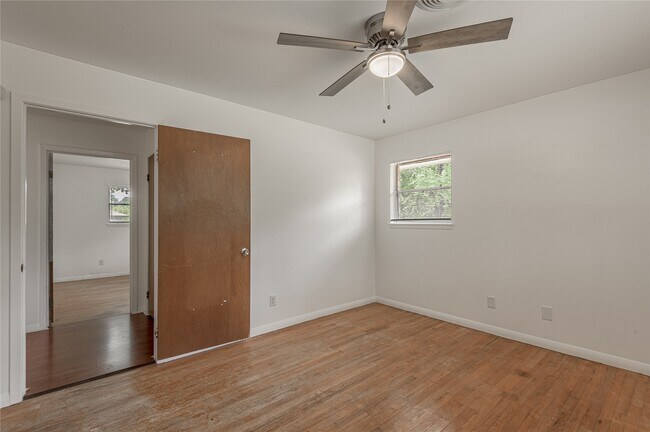 Building Photo - 2328 Ave N 1/2