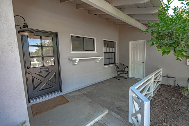 Building Photo - COMING SOON! Canoga Park 4-Bedroom Home fo...