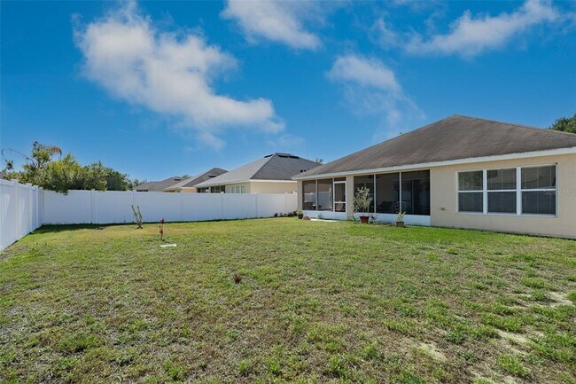 Building Photo - 5561 SW 40th St