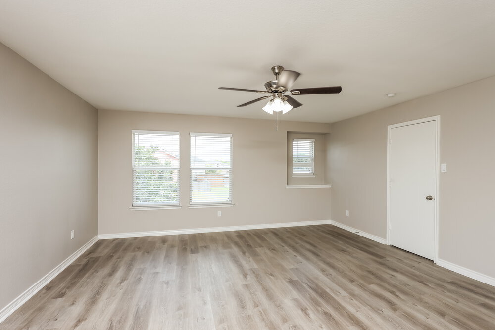 Building Photo - 1330 Flagstone St