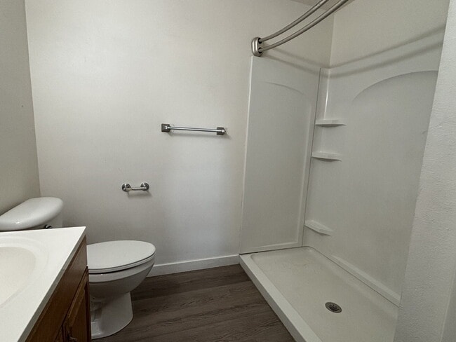 Building Photo - Available Soon! Apply now for this cute one bedroom apartment for $1200