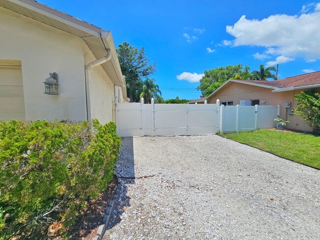 Building Photo - 3101 Egret Terrace