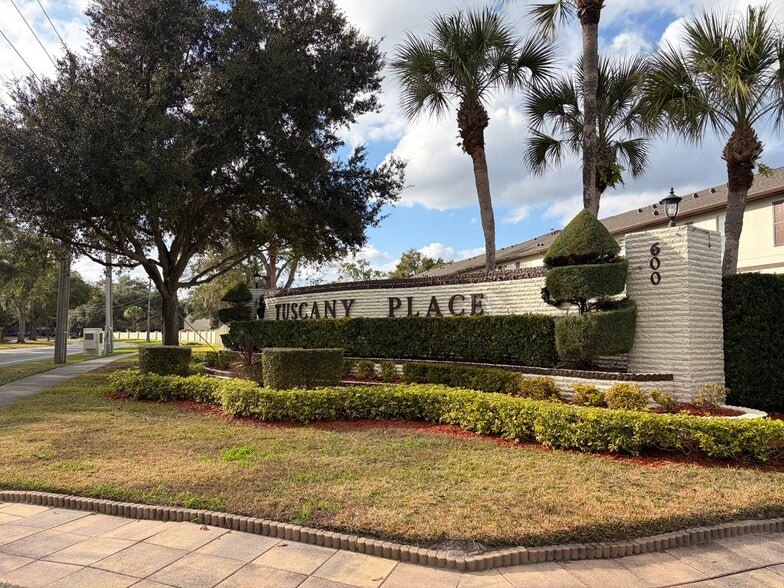 Building Photo - 600 Northern Way