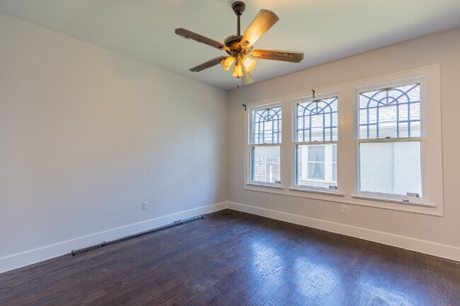 Building Photo - 209 Carolina St