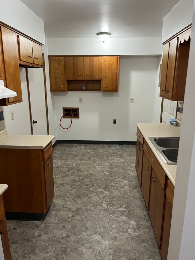 Building Photo - 240 Smith St