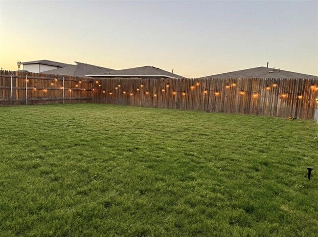 Building Photo - 257 Geminiflora Bend