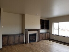 Building Photo - New construction 3 Bed 2 Bath w/ double at...