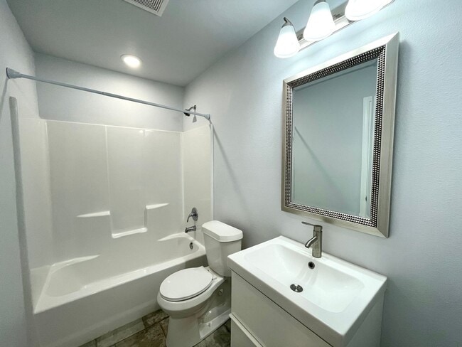 Building Photo - 3 bed 2 bath Move In Ready! Frenship ISD