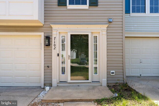 Building Photo - 7102 Finch Ln