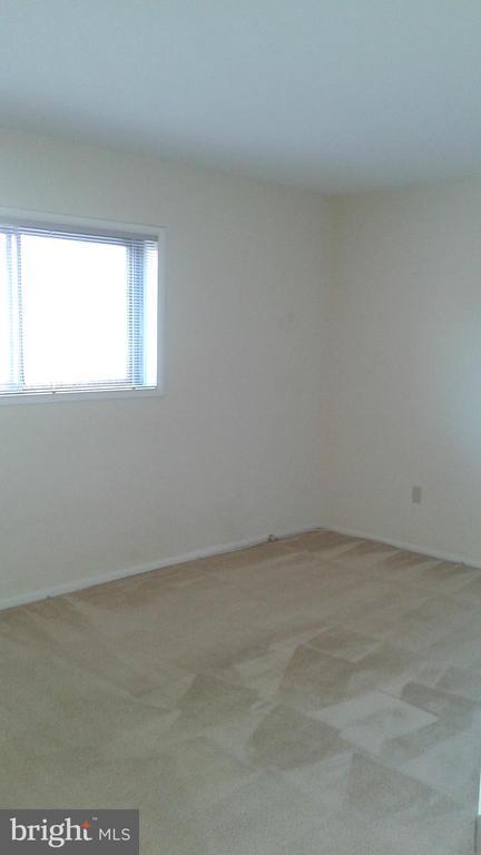Building Photo - 7841 Enola St