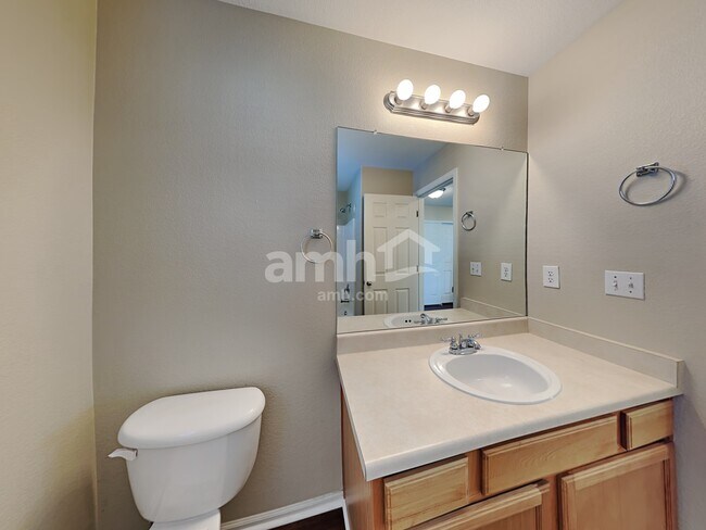 Building Photo - 257 Chapel Hill Dr