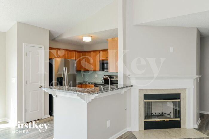 Building Photo - 1401 Bray Dr