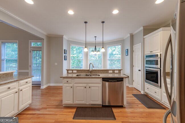 Building Photo - 651 Briarleigh Way