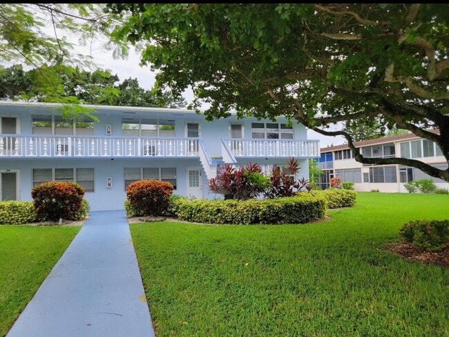 Building Photo - 128 Canterbury F