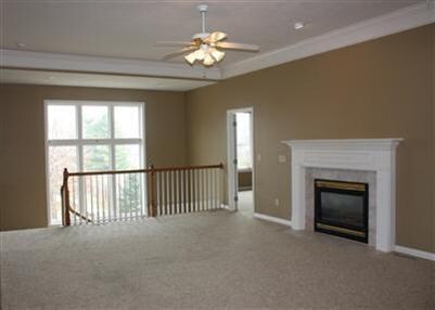 Building Photo - 1008 S Carriage Ave