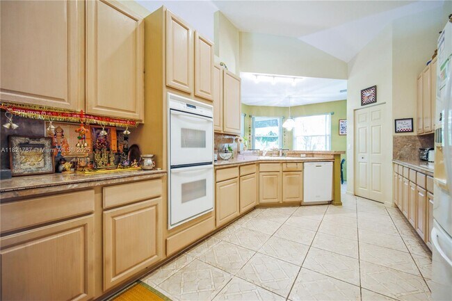 Building Photo - 12620 Countryside Terrace