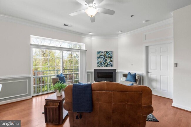 Building Photo - 830 Belmont Bay Dr