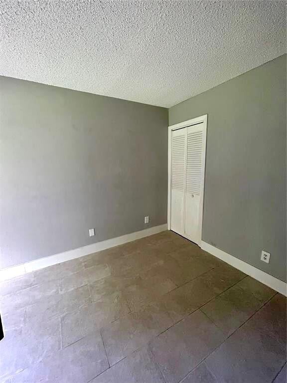 Building Photo - 8131 Lagos De Campo Blvd