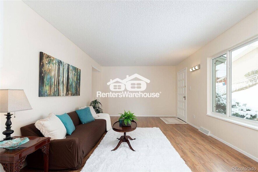 Building Photo - 8750 Mariposa St