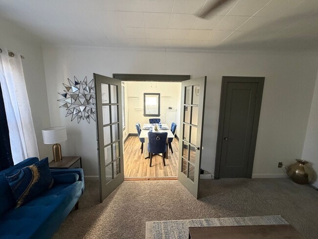 Building Photo - 1707 N Charles St