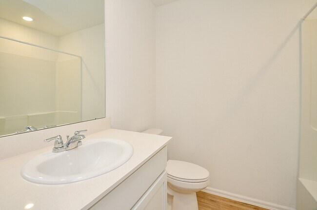 Building Photo - 27127 Breakaway Ln