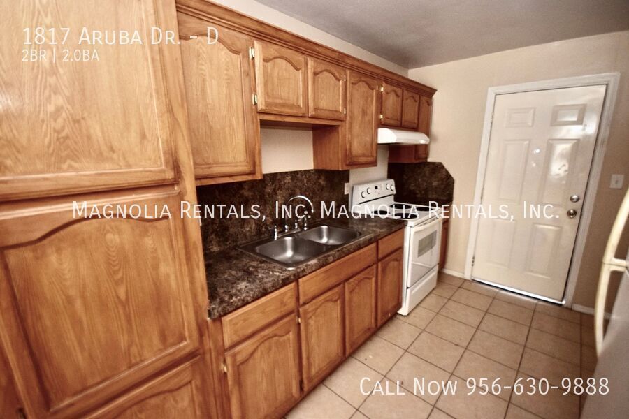 Building Photo - 1817 Aruba Dr