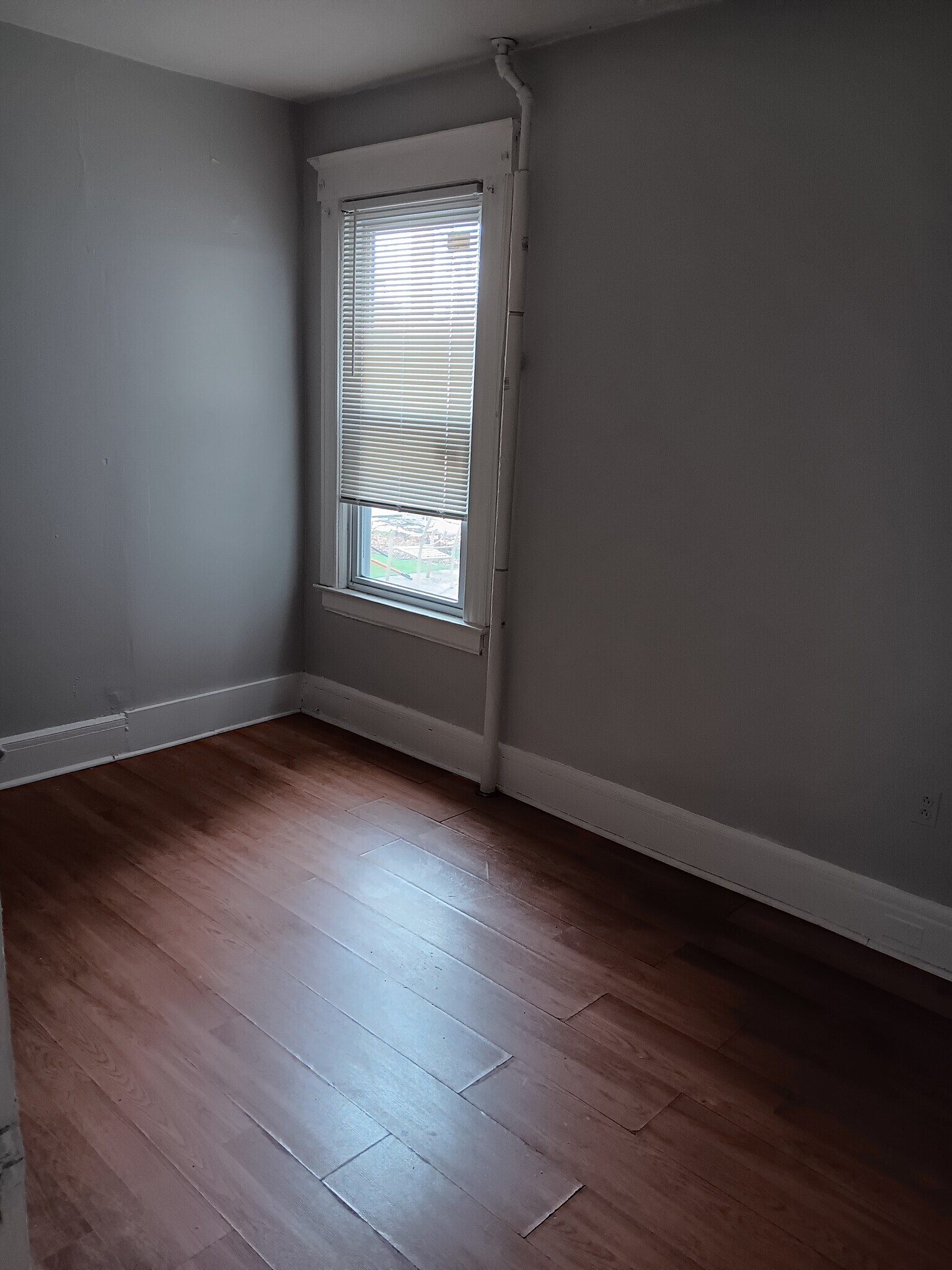 Building Photo - 51 Lincoln Pl