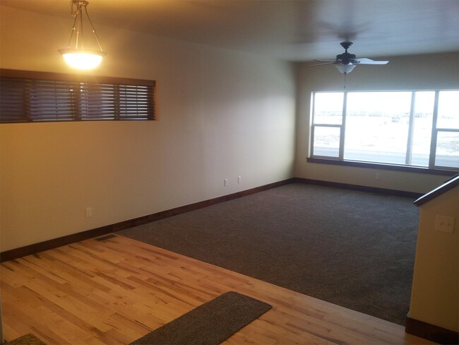 Building Photo - 3697 Laduke St