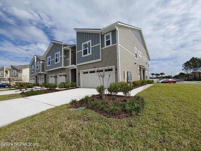 Building Photo - 11253 Minnetta Ct