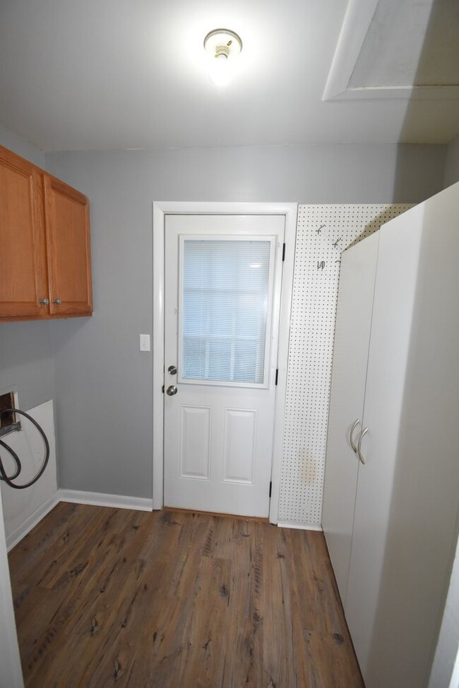 Building Photo - 3 Bedroom Home For Rent in St. Bethlehem A...