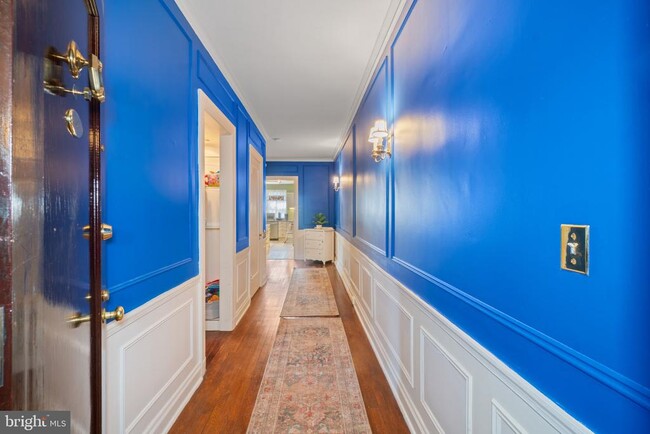 Building Photo - 3405 Greenway
