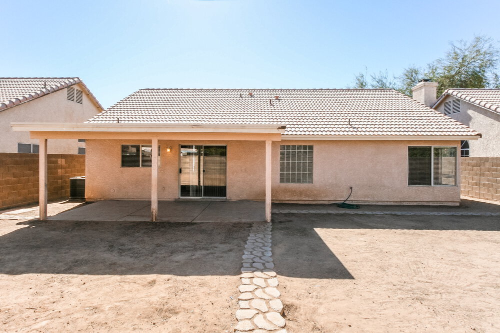 Building Photo - 1370 W Gary Dr