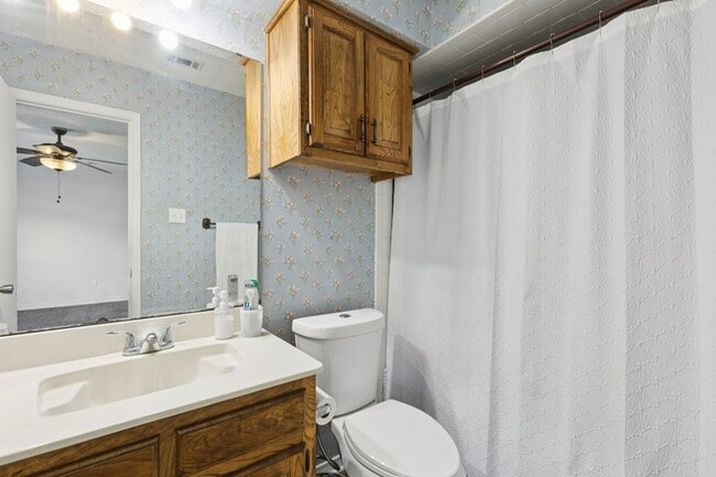 Building Photo - 110 Lee St