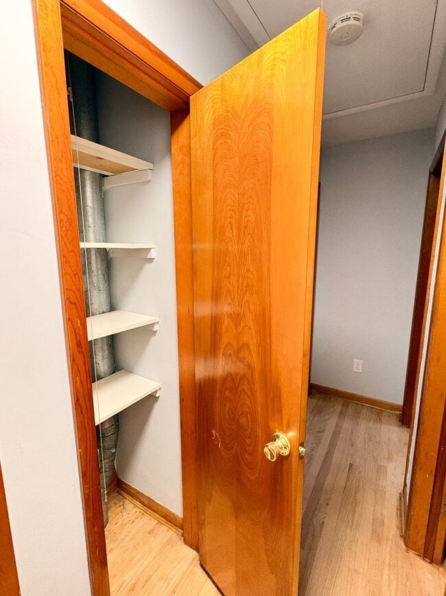 Building Photo - Sprawling Brick Ranch with Huge Lot & Garage in Prime Nottingham Location