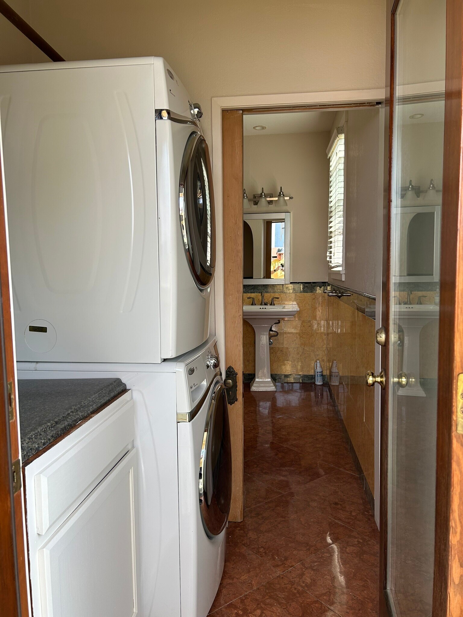 Building Photo - 2329 Curlew St