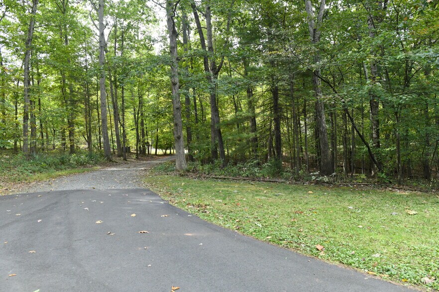 Privacy from main subdivision road - 19295 Briar Patch Dr