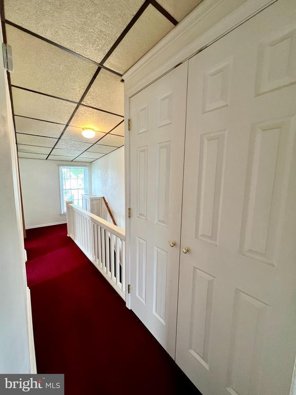Building Photo - 137 E Summit St