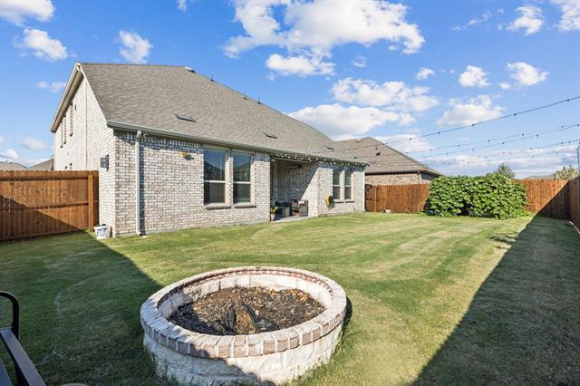 Building Photo - 11112 Canyon Oak St