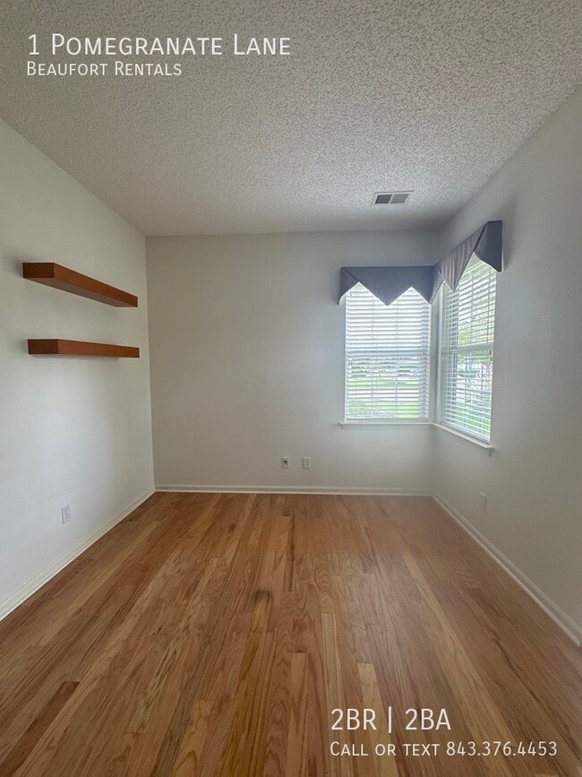 Building Photo - 1 Pomegranate Ln
