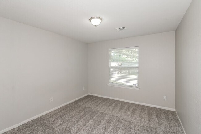 Building Photo - 2017 Sandy Bank Ln