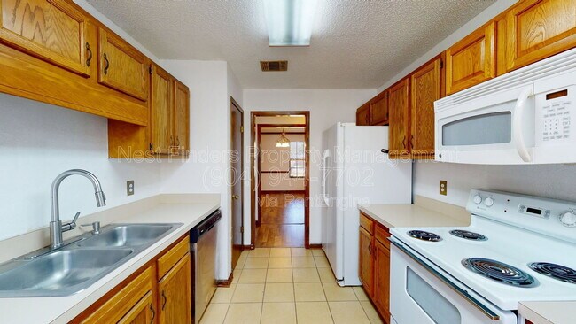Building Photo - 1607 Beverly Bay Ct