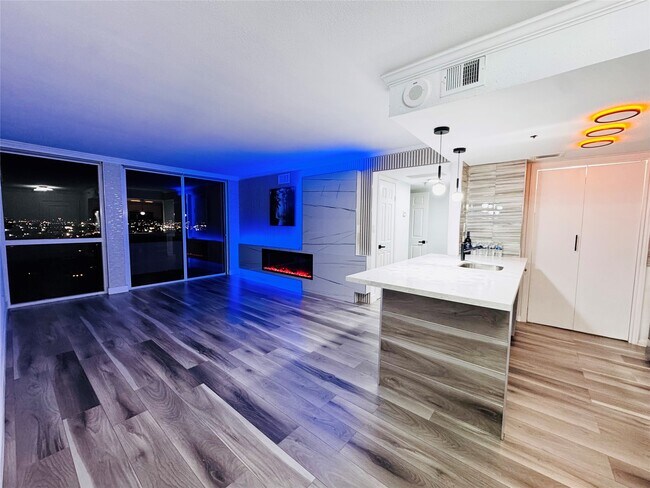 Building Photo - 3525 Sage Rd