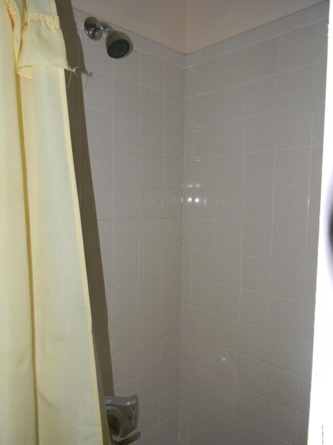 Building Photo - 1036 Ashley Ave