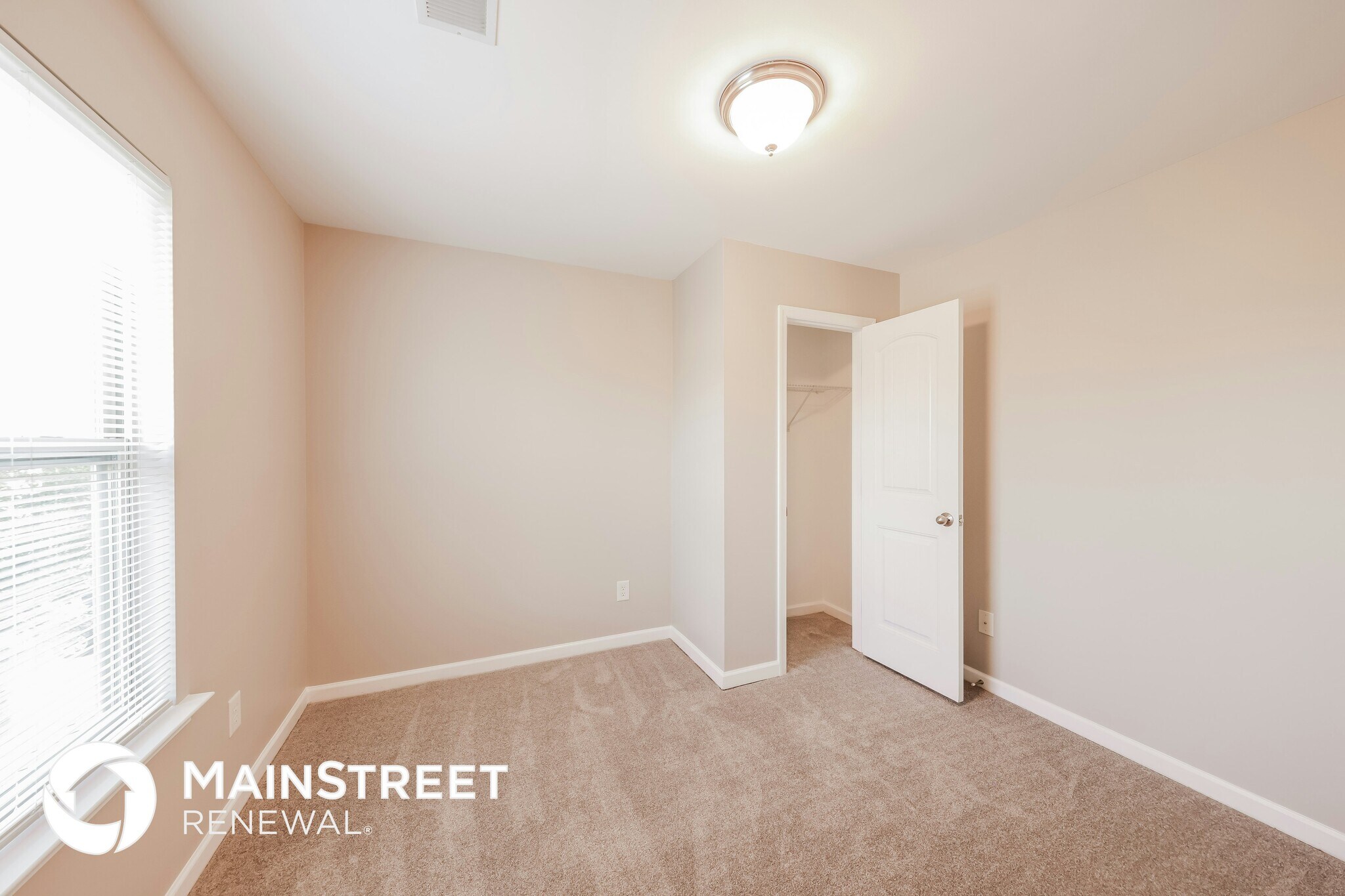 Building Photo - 140 Blackberry Cv