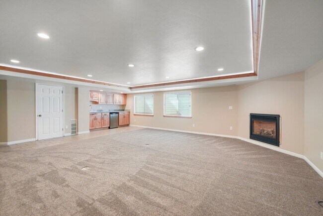 Building Photo - 1000 E 1330 S