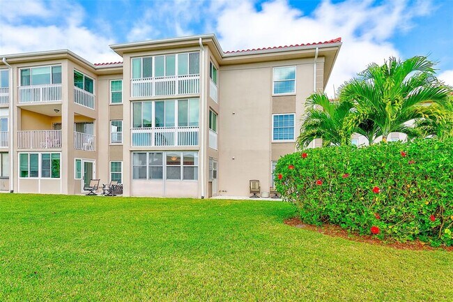 Building Photo - 10215 Regal Dr