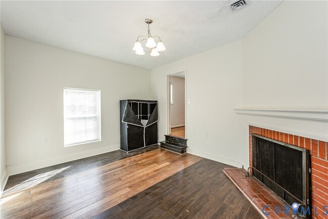 Building Photo - 2604 Sunnybrook Rd