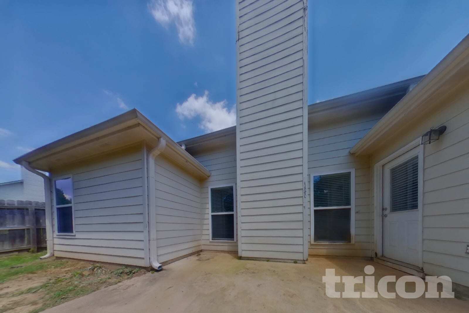Building Photo - 104 Logan Creek Ct