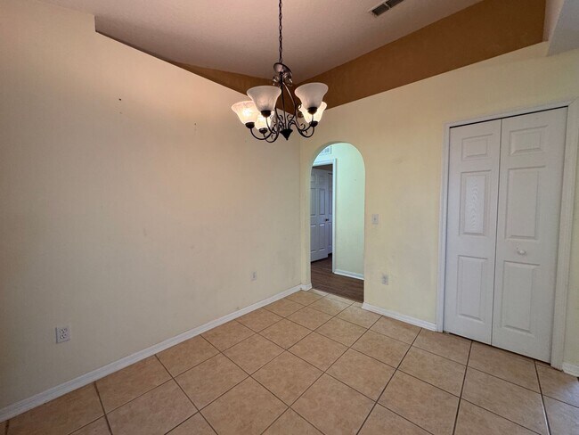 Building Photo - Available Now! Spacious 4-Bedroom, 2-Bath ...